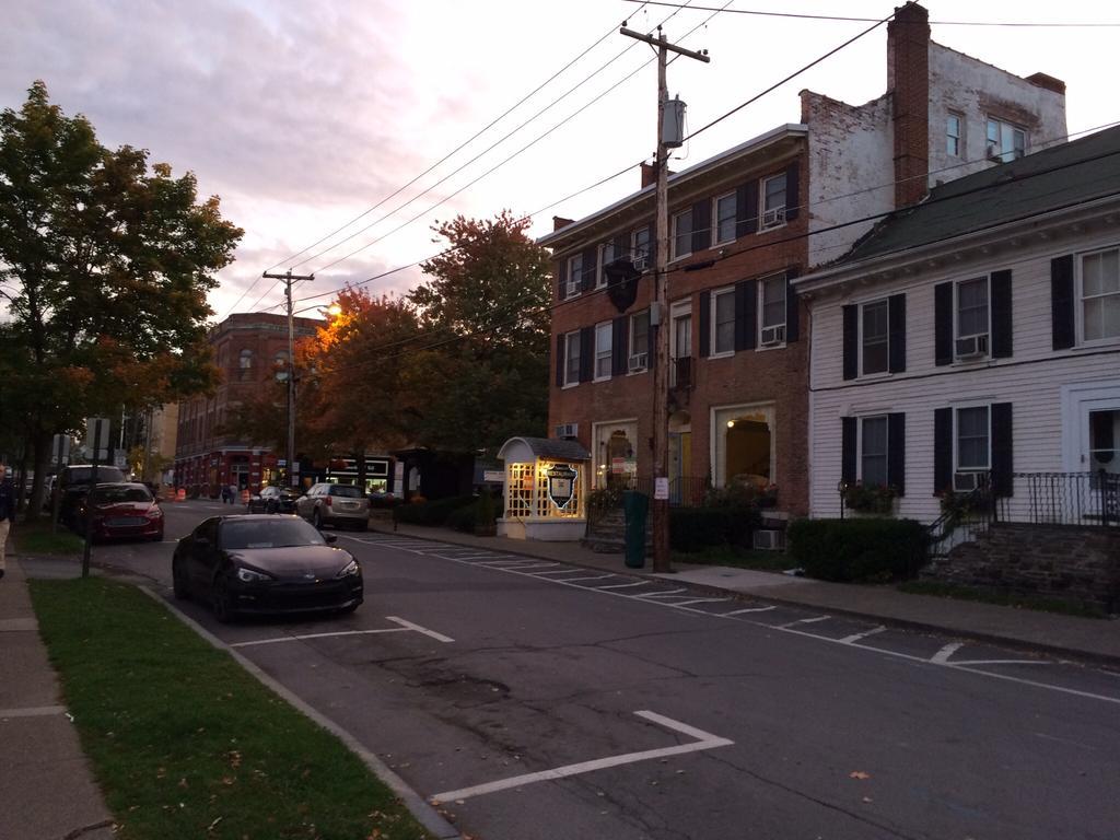 The Tunnicliff Inn Cooperstown Esterno foto